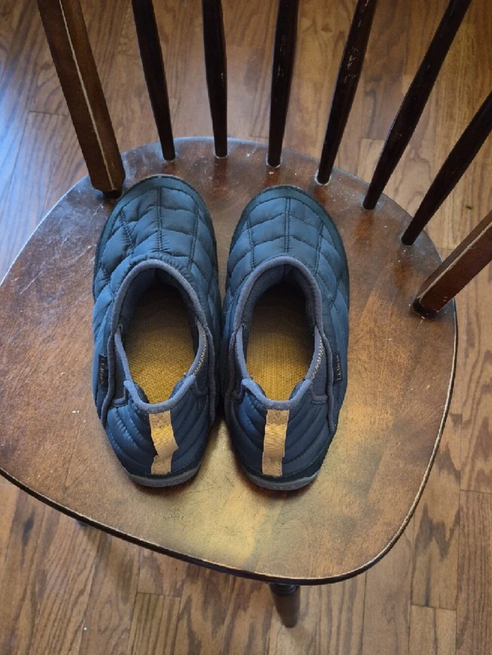 L.L. Bean Men's Quilted Slip-On Snow Boots - Navy